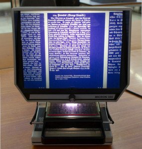 Microfiche reader