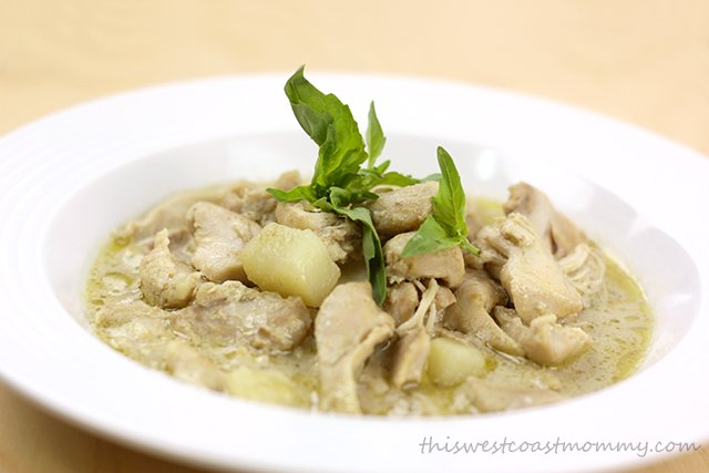 Whole30 Slow Cooker Thai Green Curry Chicken