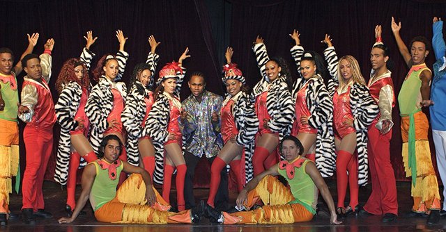 The People of Palladium team organizes games and activities all day and performs in the nightly entertainment shows.
