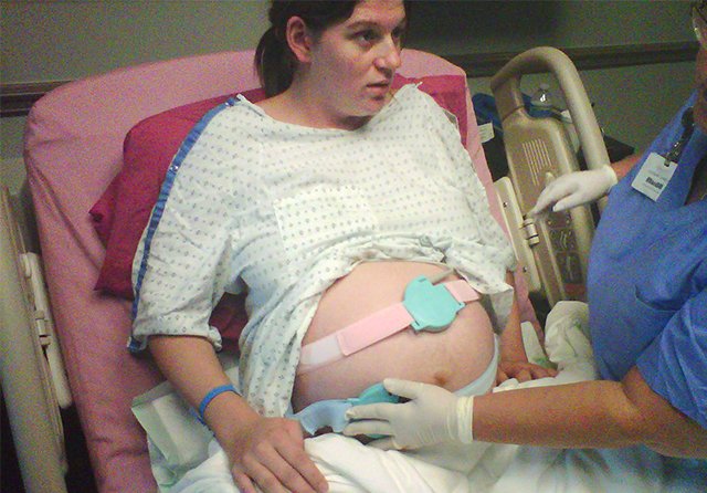 Stephanie's Birth Story - Giving birth naturally to an 11-pound baby
