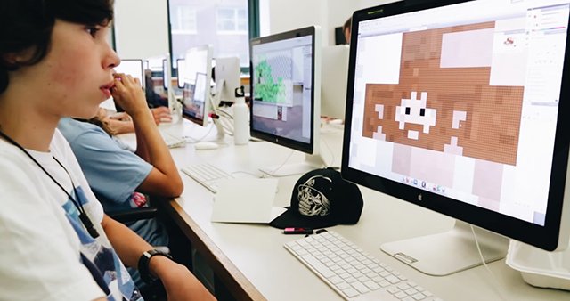 Connected Camps offers online summer camps in Minecraft so anyone, anywhere, can participate.